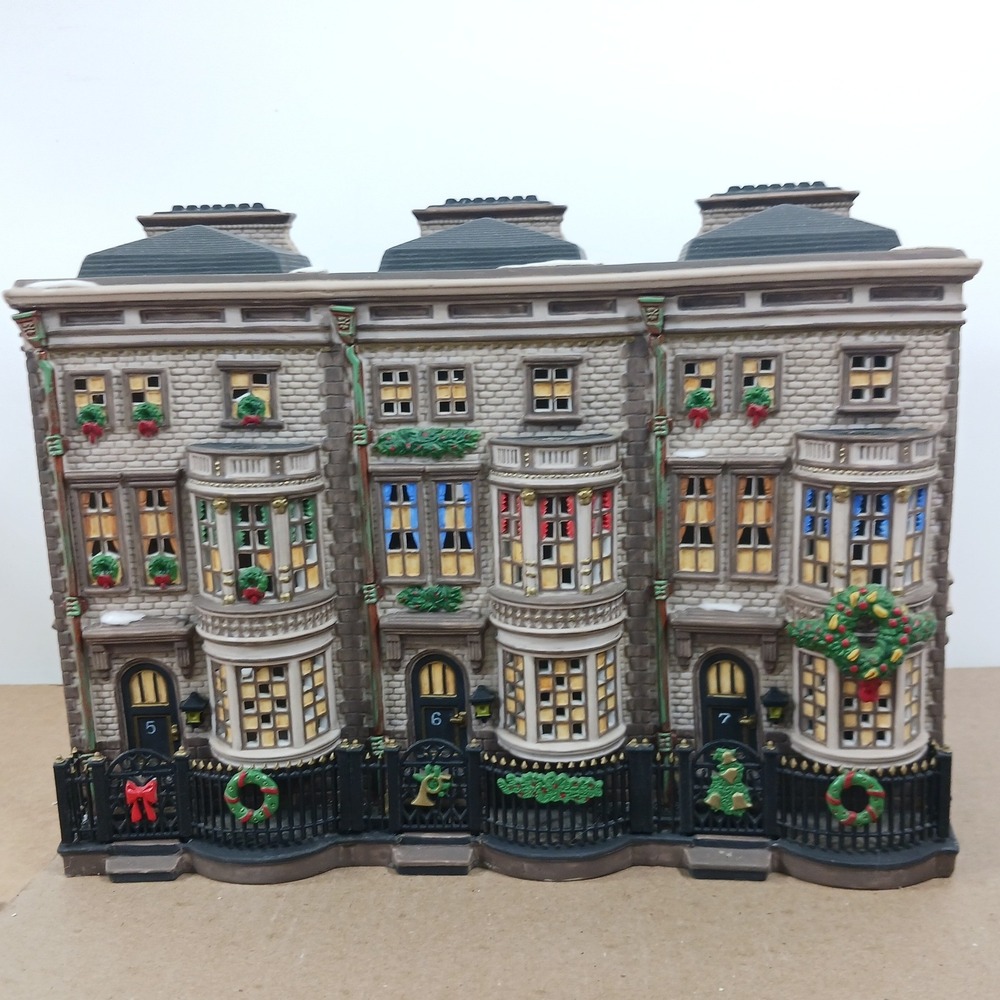 Dept 56 Dickens Village Mulberrie Court Brownstones 1996 Heritage Collection